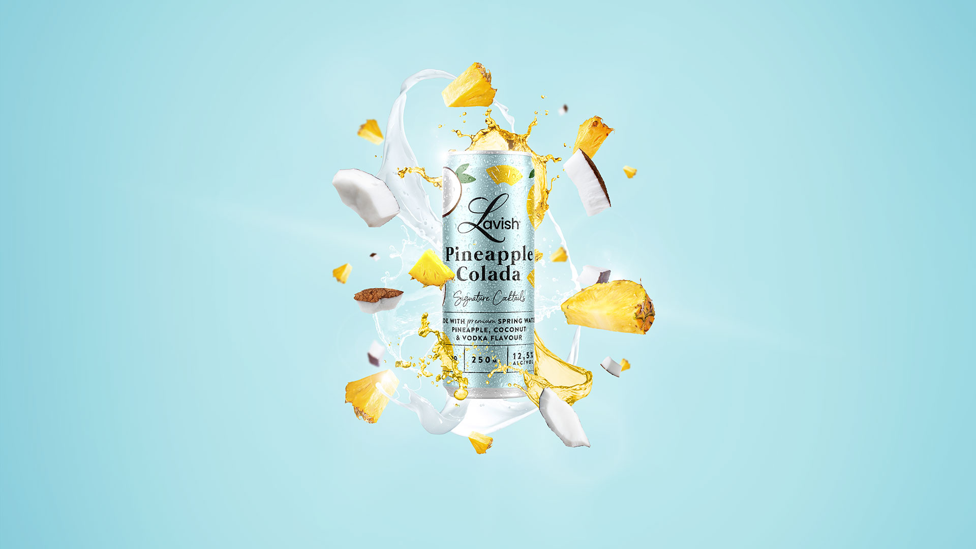 Кен Lavish Pineapple Colada с ананас и кокос на тюркоазен фон